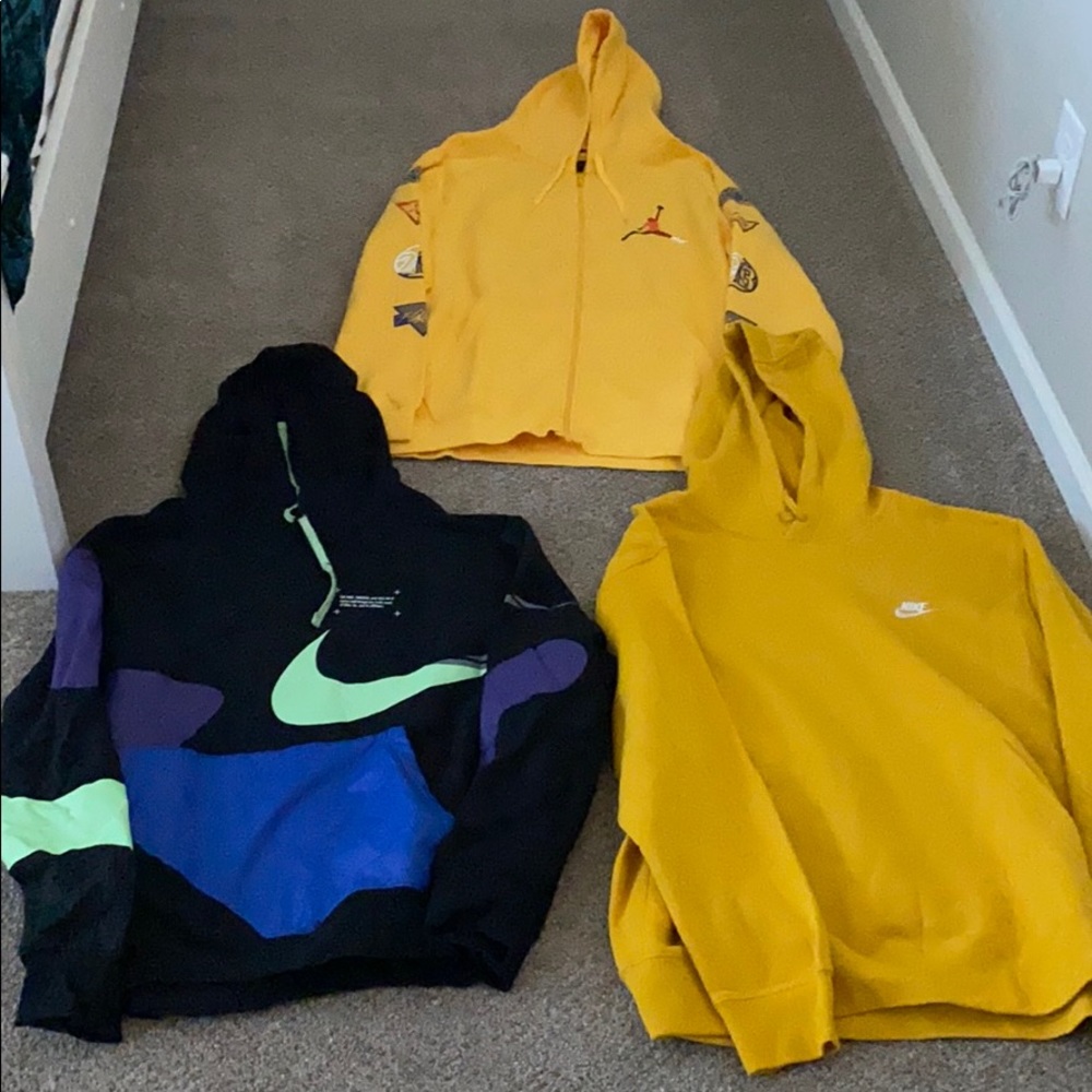 Men’s  sweat shirt lot